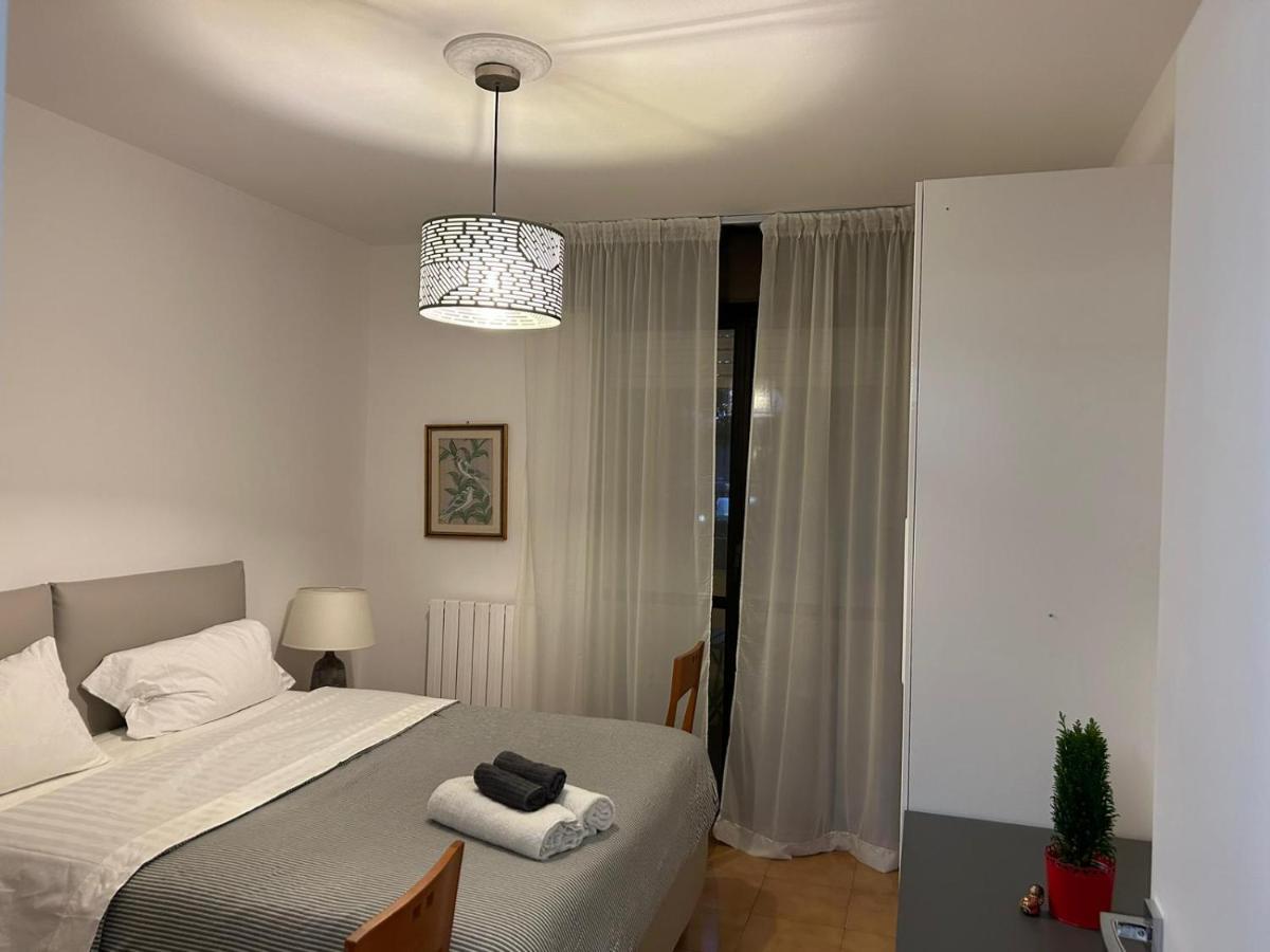 Casa Vacanze 1702, Con La Camera Matrimoniale Con Il Bagno Privato E Un Soggiorno Comune Милан Экстерьер фото